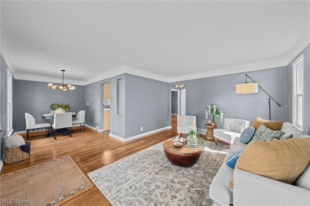 8219 Wainstead Drive Property Photo 4