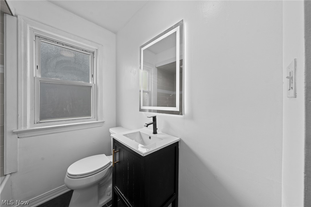 8219 Wainstead Drive Property Photo 20