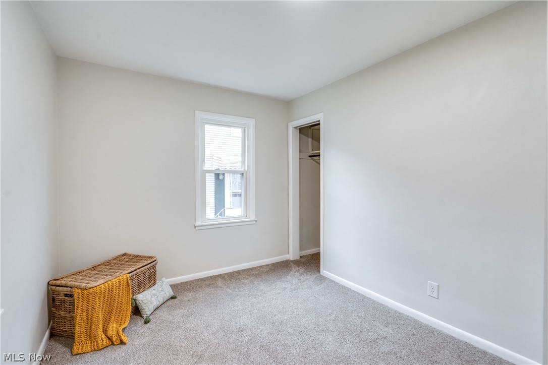 705 E Catawba Avenue Property Photo 16