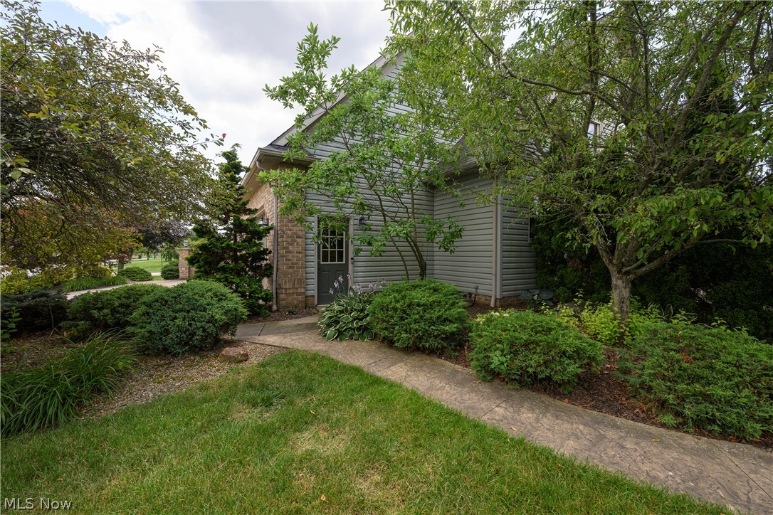 827 Mesa Verde Drive Property Photo 5