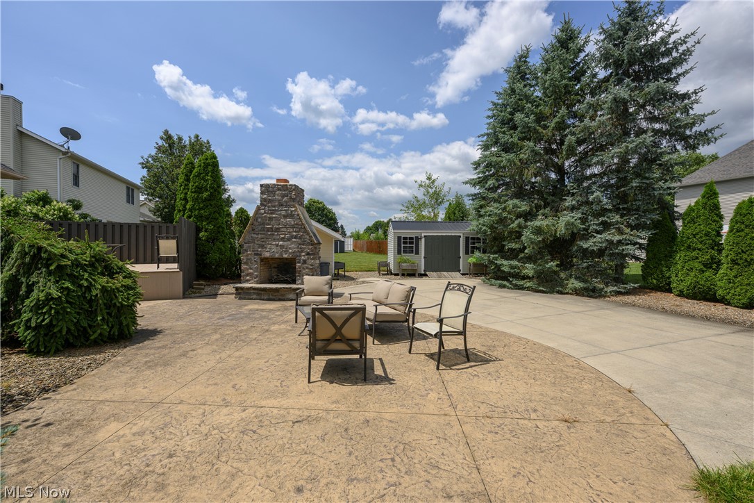 827 Mesa Verde Drive Property Photo 8