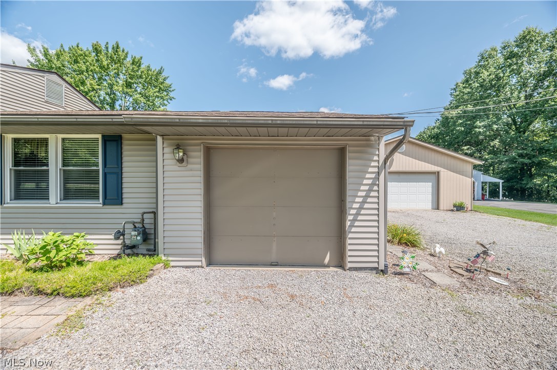 6142 Fairview Road Property Photo 5