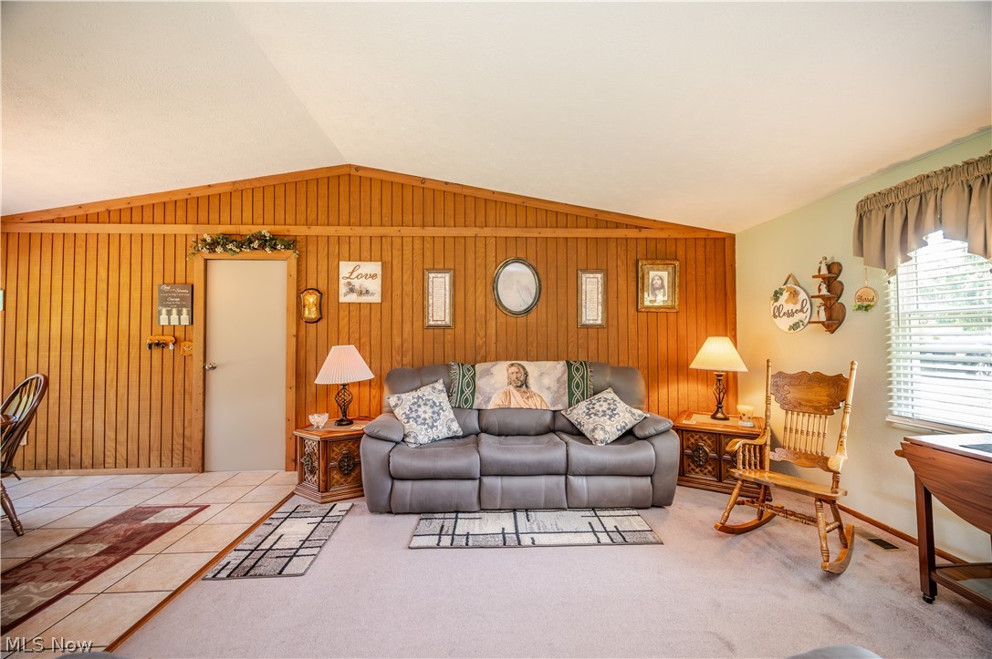 6142 Fairview Road Property Photo 7