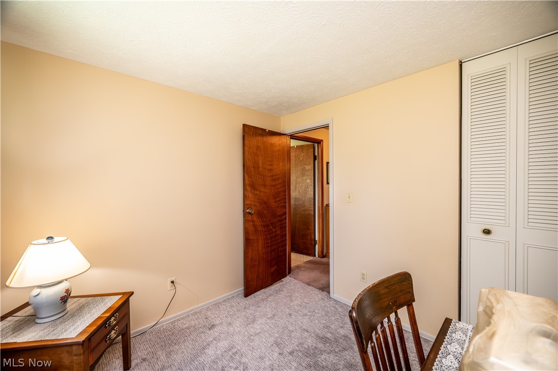 6142 Fairview Road Property Photo 16
