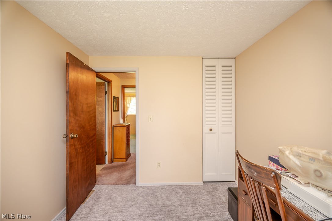 6142 Fairview Road Property Photo 18