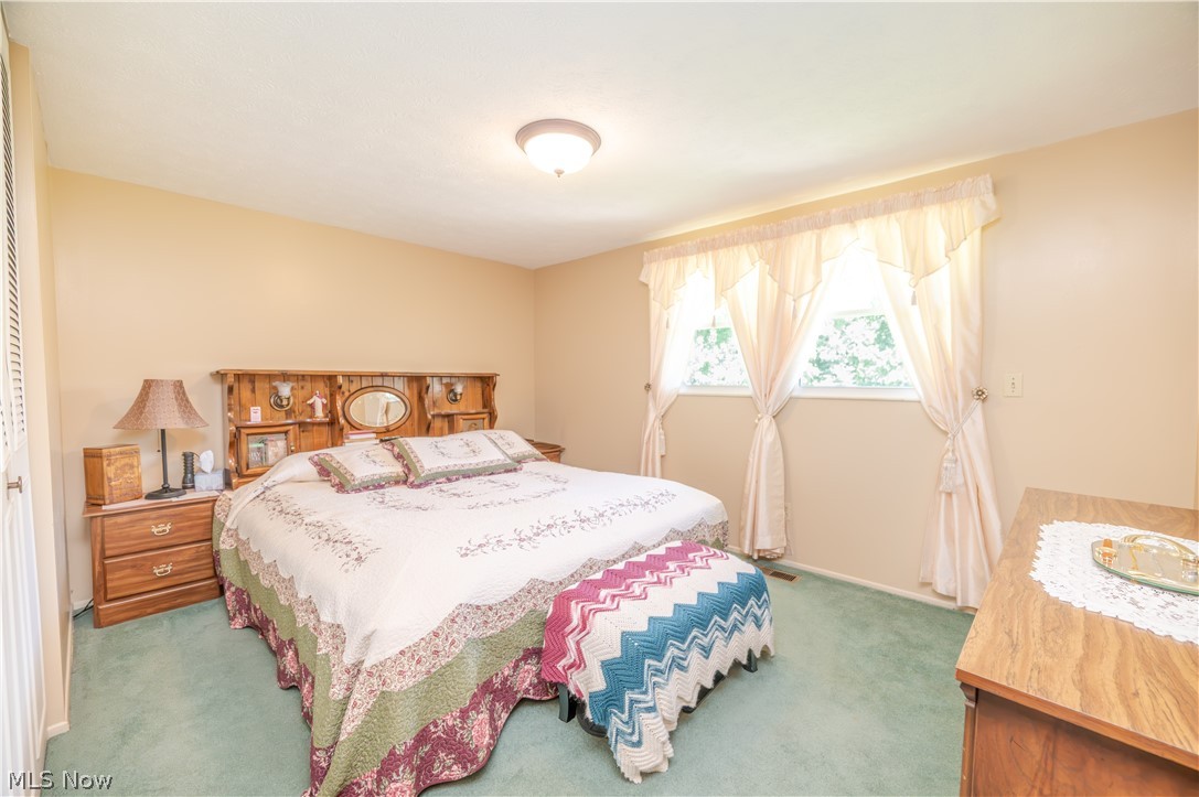 6142 Fairview Road Property Photo 20