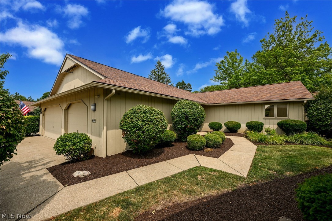 21327 Oak Bark Trail Property Photo 1