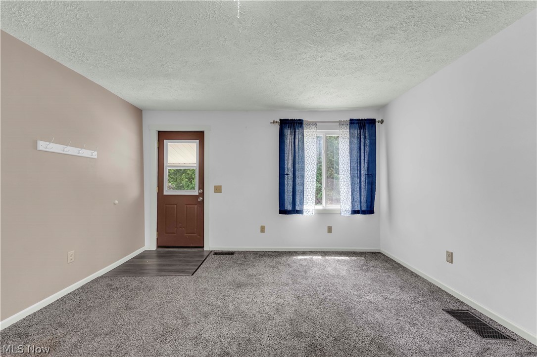265 Main Street Se Property Photo 6