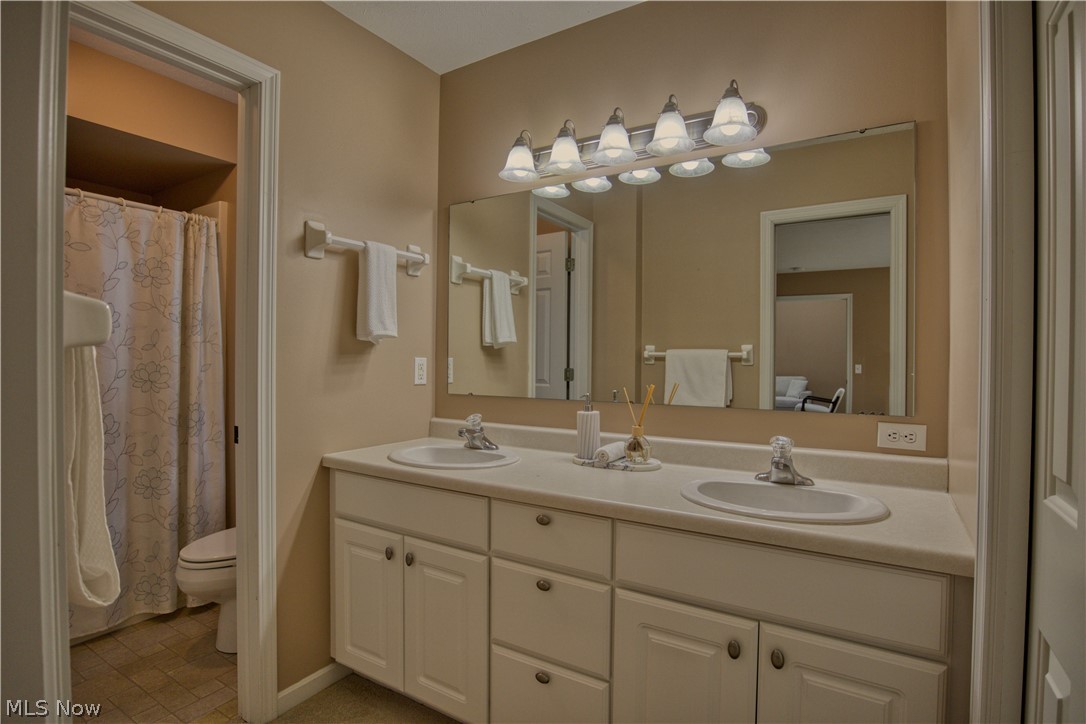 1108 Shadow Ridge Drive Property Photo 16