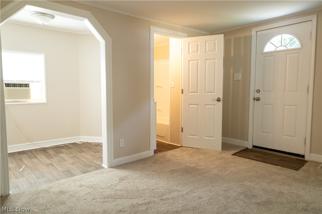 349 E Pace Avenue Property Photo 4