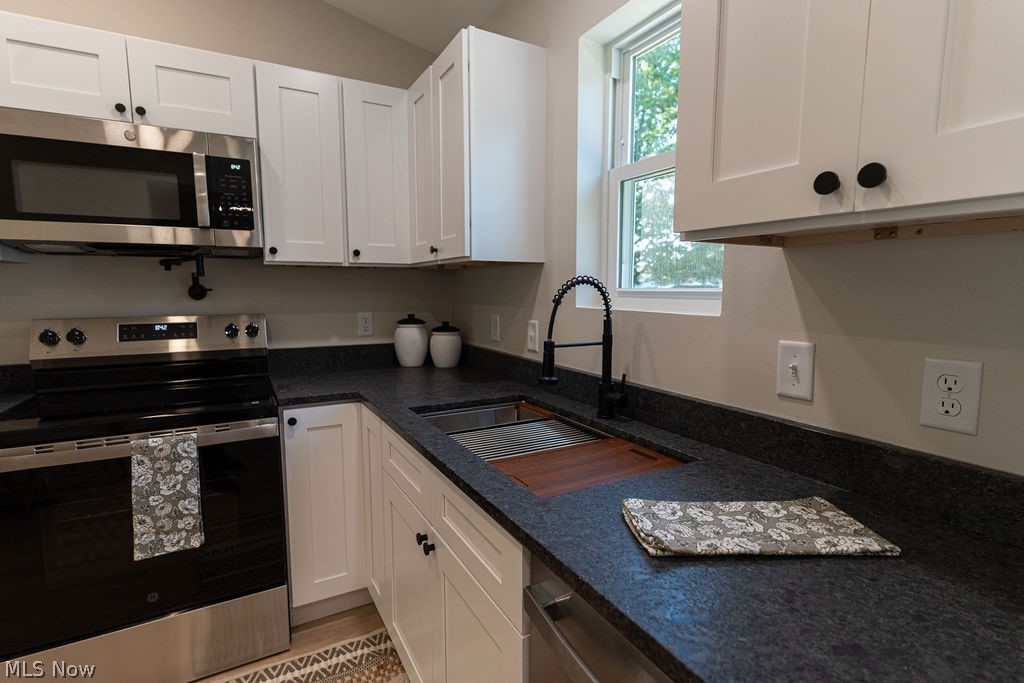 22 Summit Avenue Property Photo 14
