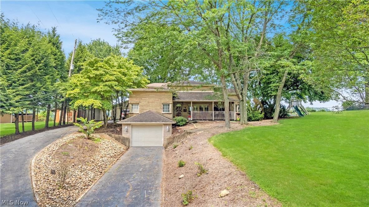 4039 Palisades Drive Property Photo 1