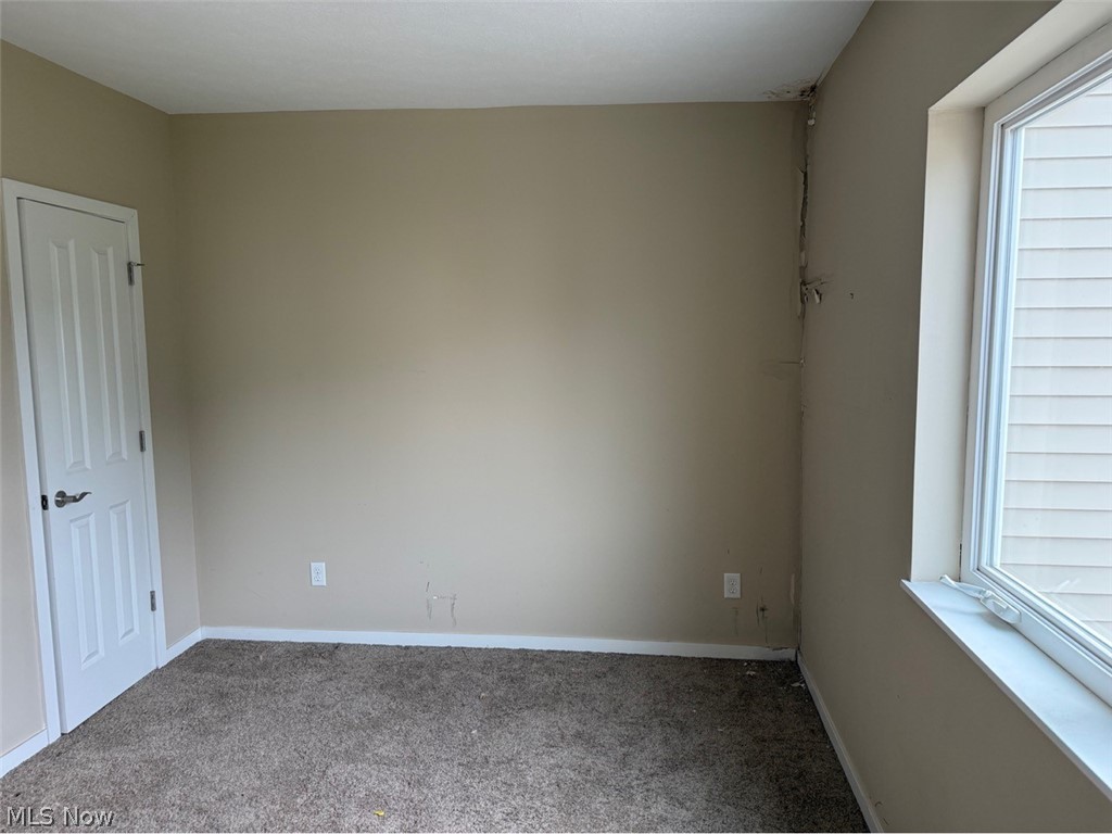 5703 Bridge Avenue Property Photo 8