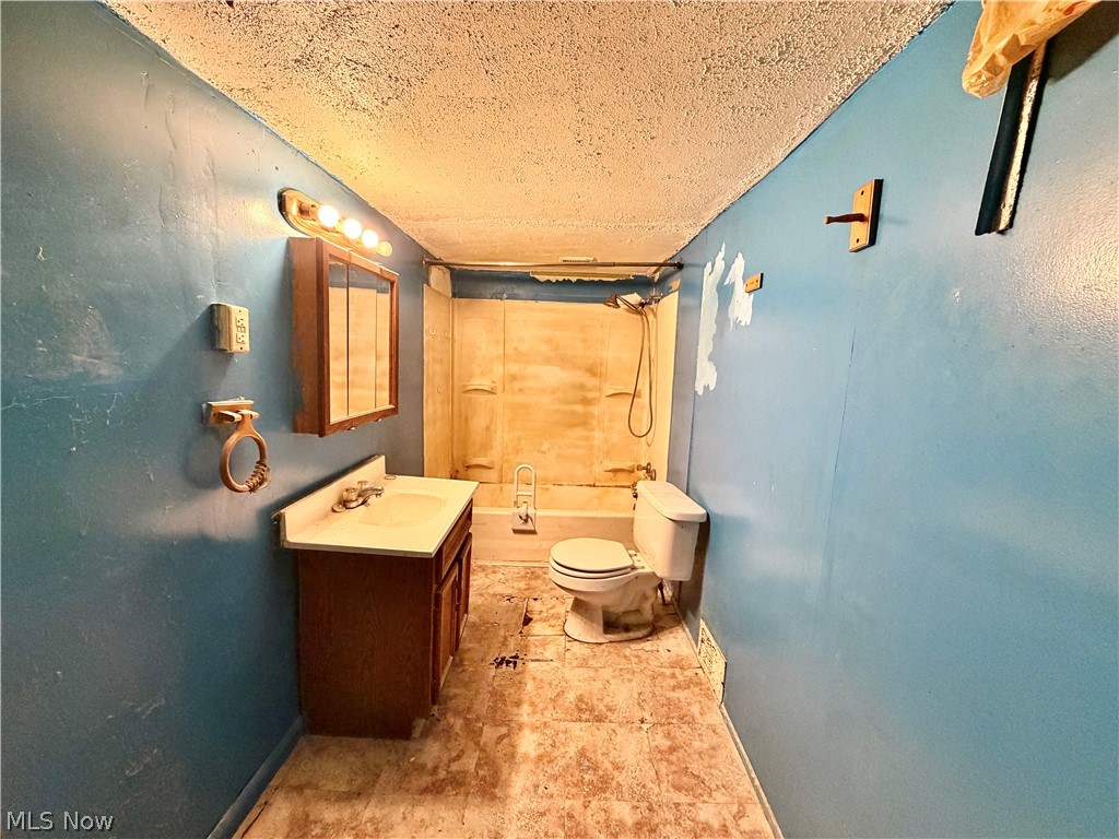 3275 Crestview Ave Property Photo 8