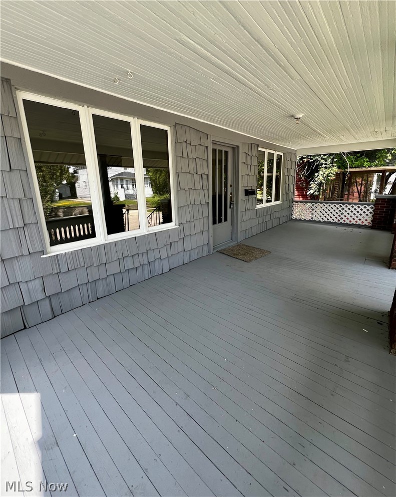 882 Redfern Avenue Property Photo 2