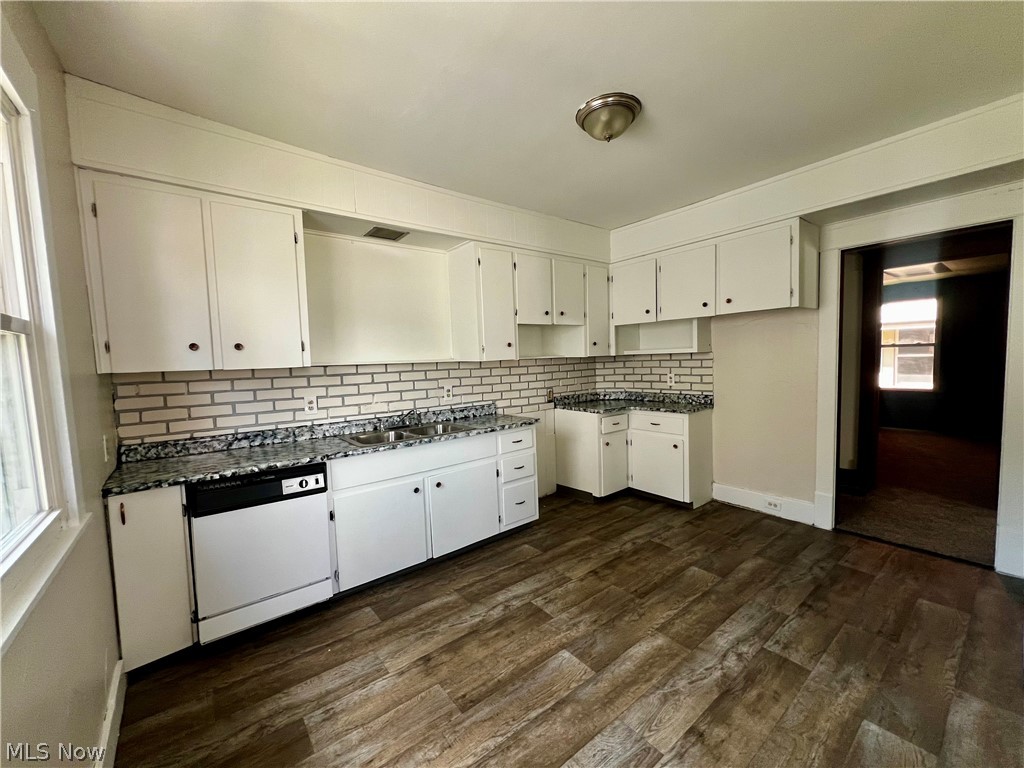 882 Redfern Avenue Property Photo 4