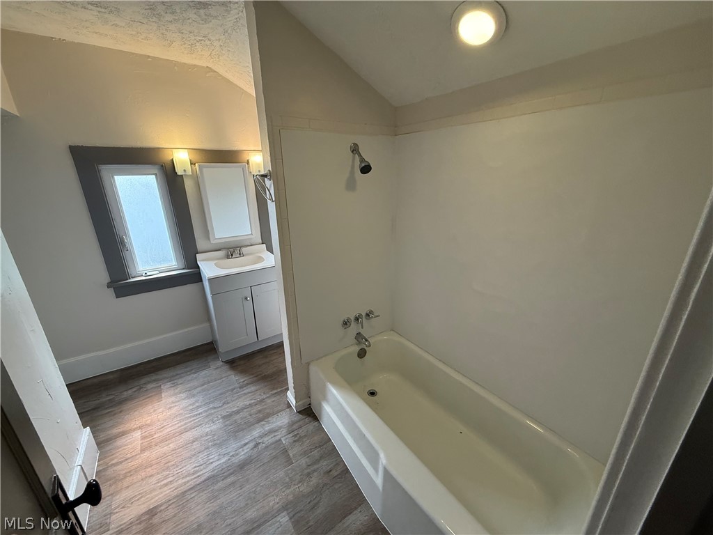 882 Redfern Avenue Property Photo 10