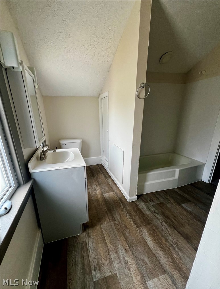 882 Redfern Avenue Property Photo 11