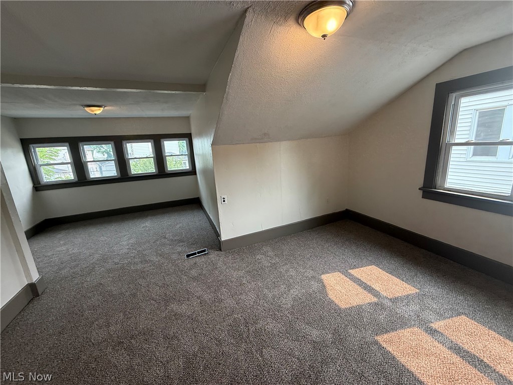 882 Redfern Avenue Property Photo 12