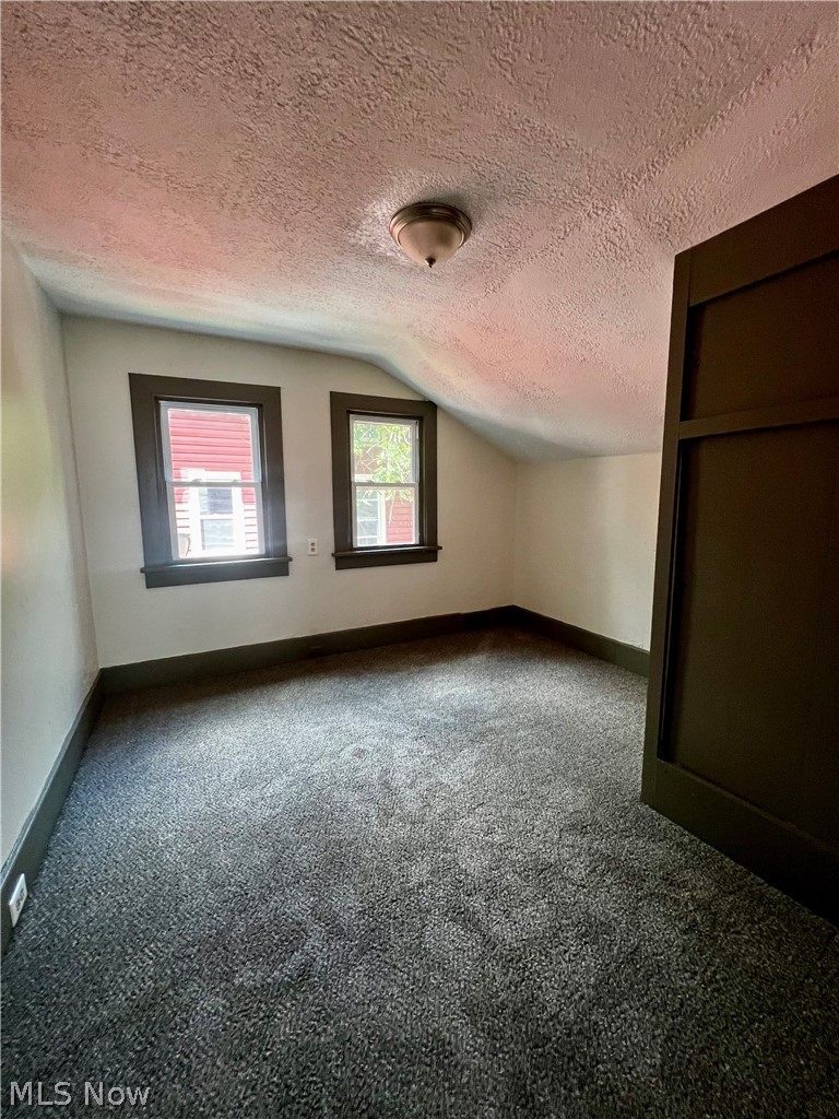 882 Redfern Avenue Property Photo 14