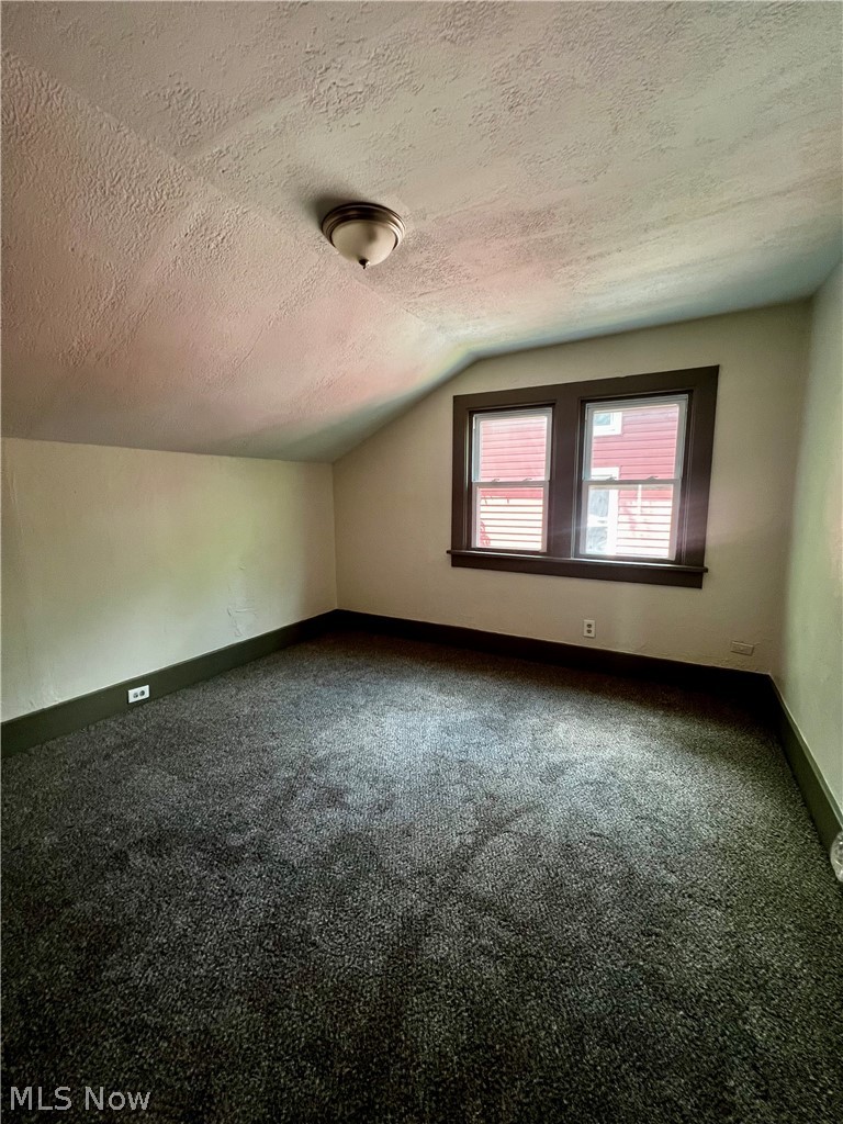 882 Redfern Avenue Property Photo 15