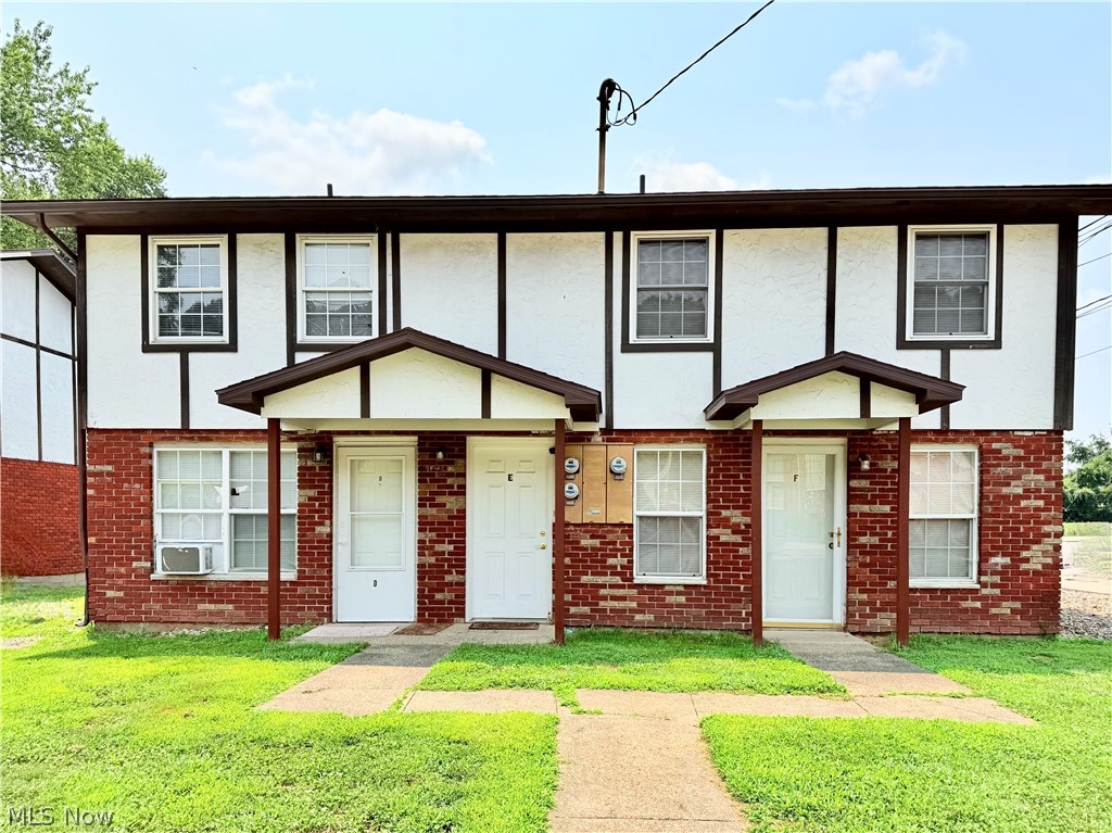 1601 Hill Street Property Photo 3