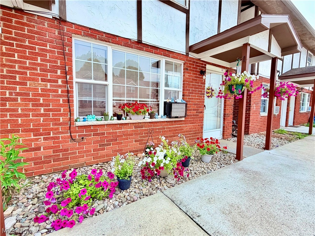 1601 Hill Street Property Photo 4