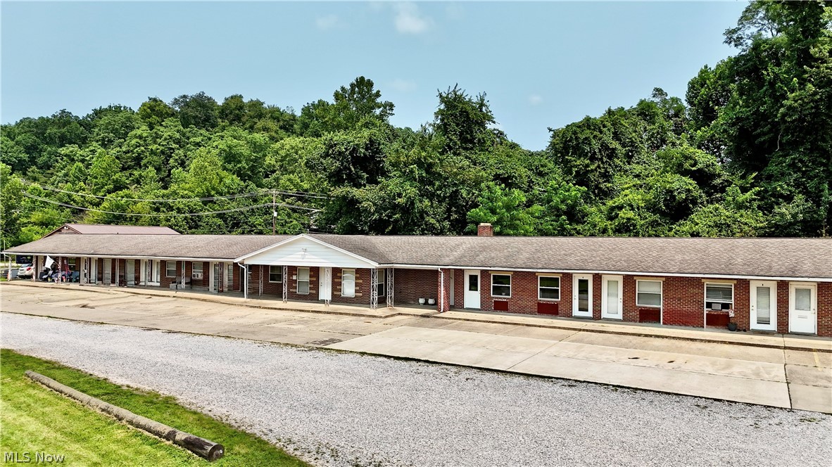 1094 Clement Avenue Property Photo 1