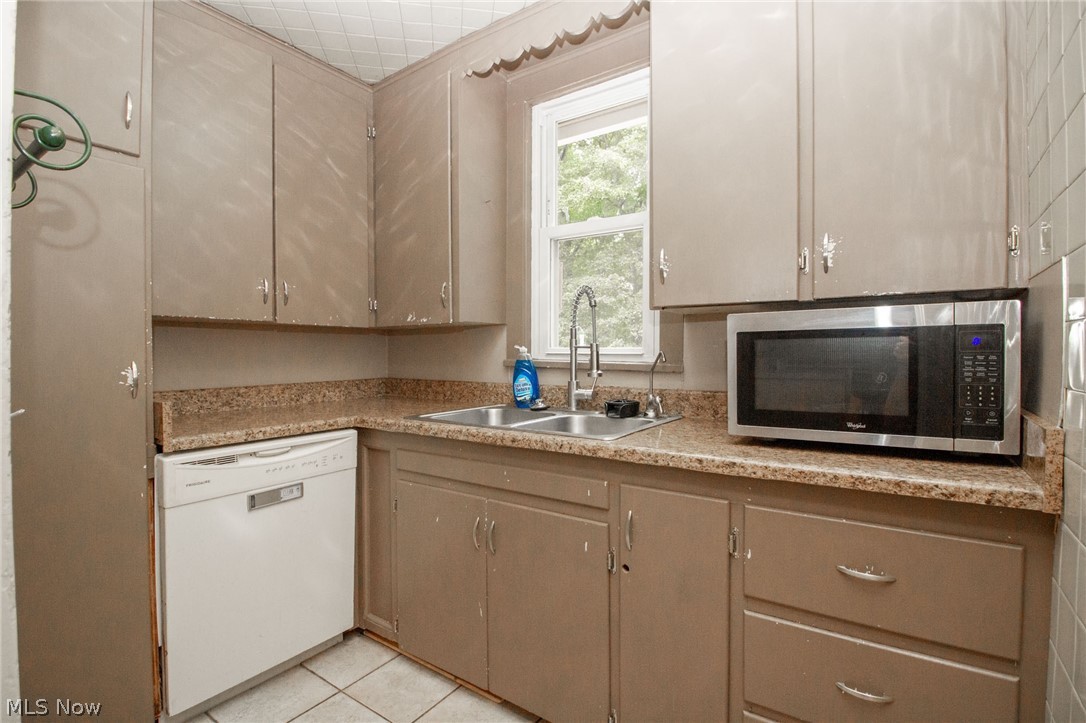 168 Poland Avenue Property Photo 14