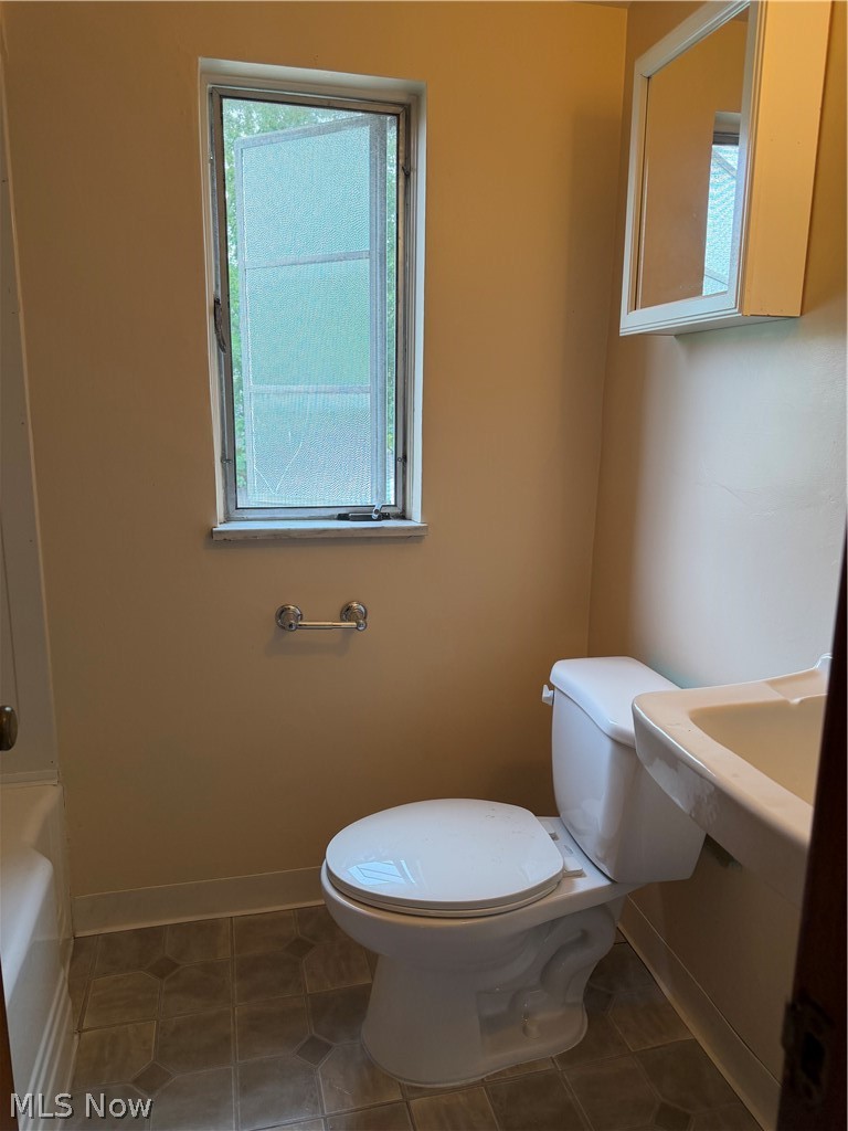 2119 Warren Road Property Photo 15