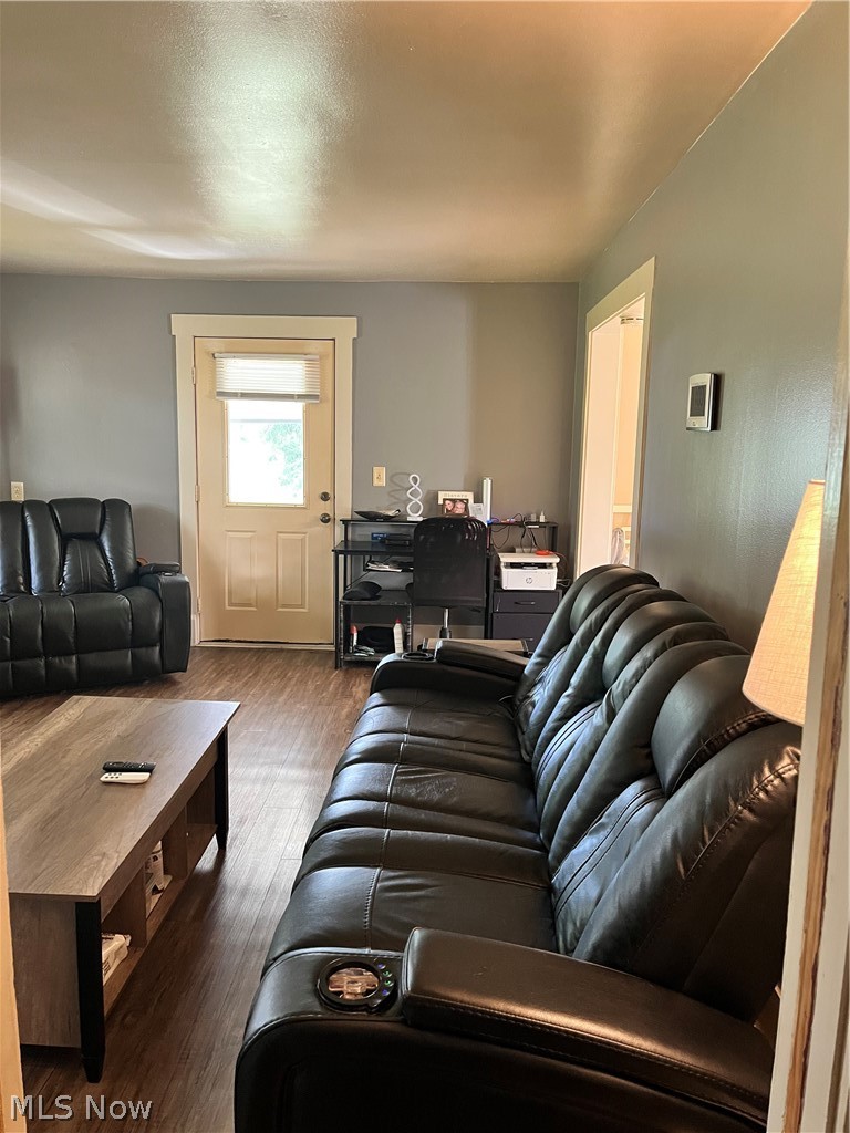 175 Wayne Street Property Photo 4