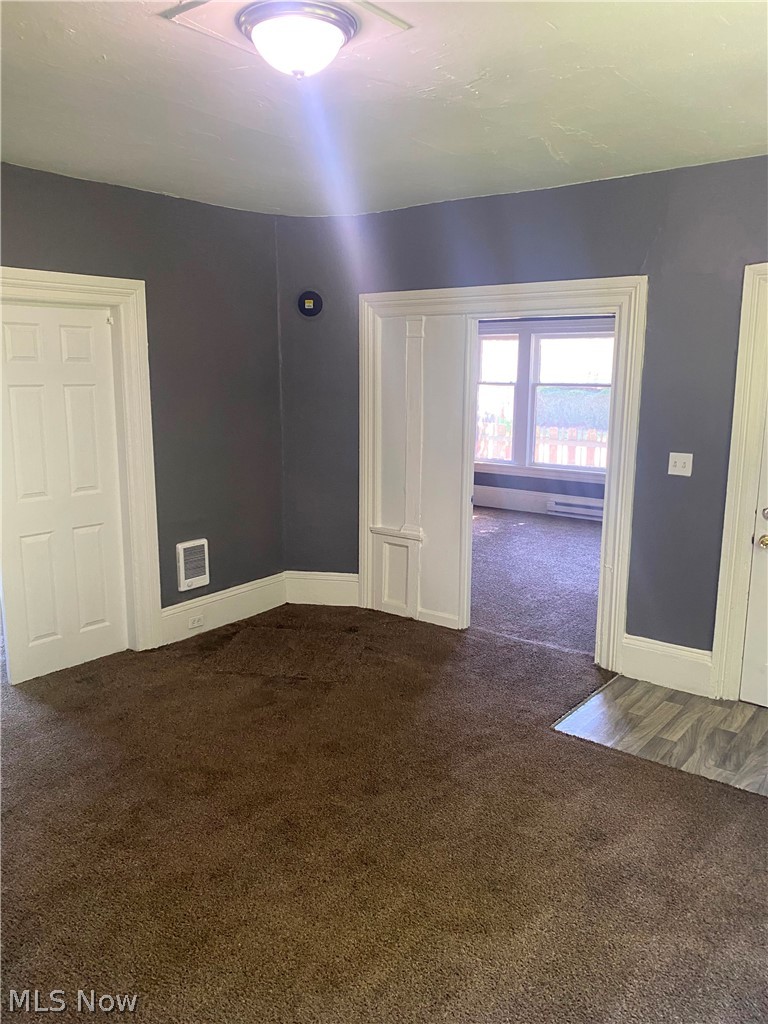 3155 W 48th Street Property Photo 4