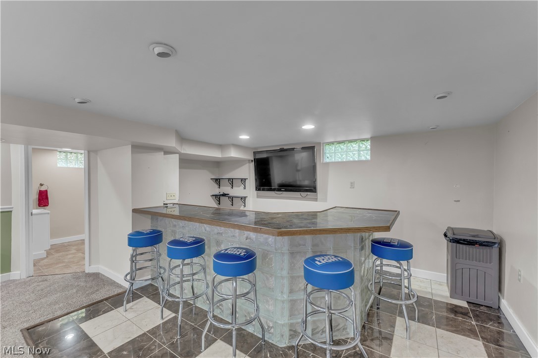4824 Darrow Road Property Photo 27