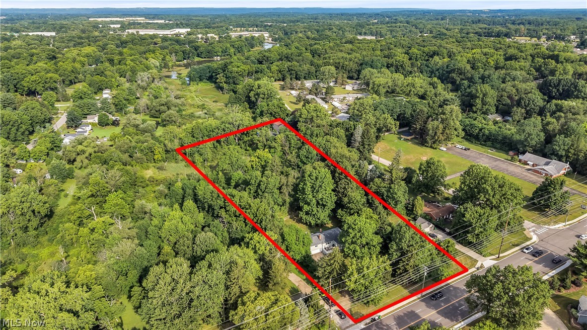 4824 Darrow Road Property Photo 41