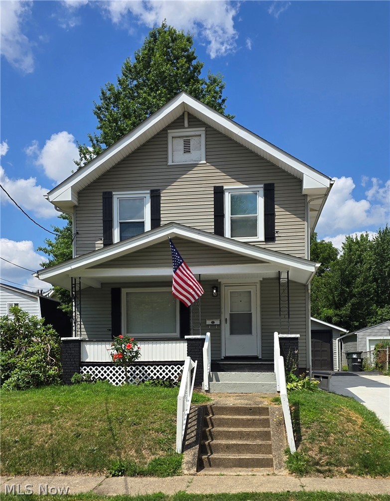 2311 Maple Avenue Ne Property Photo 1