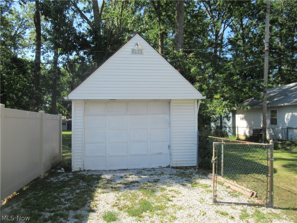 29107 Fuller Avenue Property Photo 3
