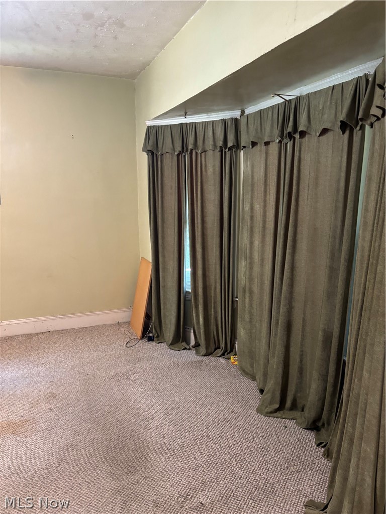 594 E 107th Street Property Photo 17