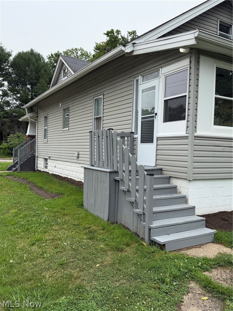 1054 Winton Avenue Property Photo 3