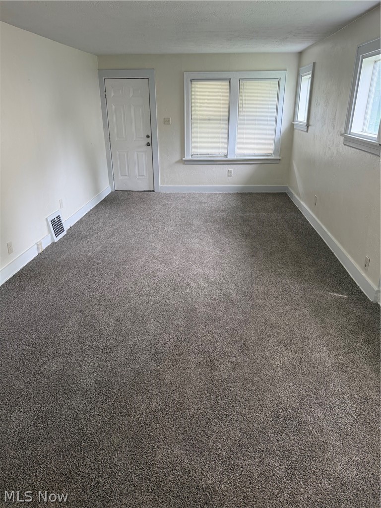 1054 Winton Avenue Property Photo 7