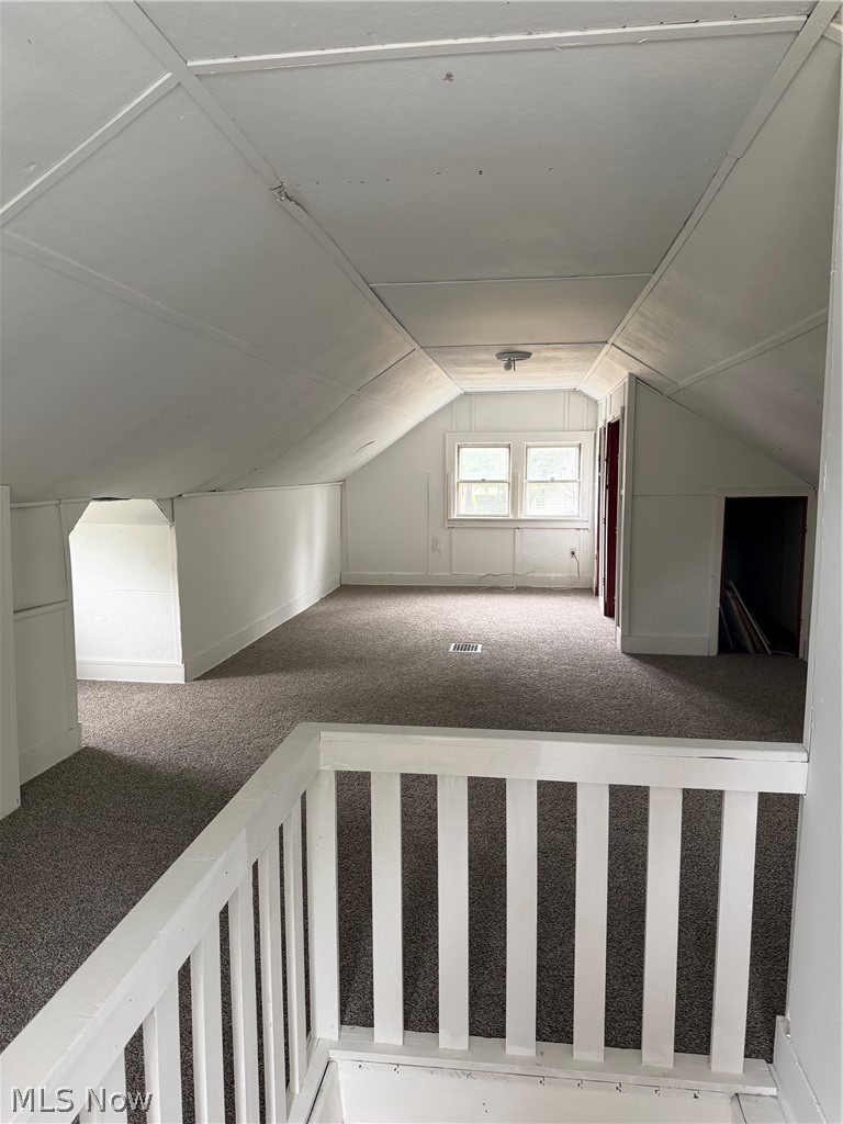 1054 Winton Avenue Property Photo 12