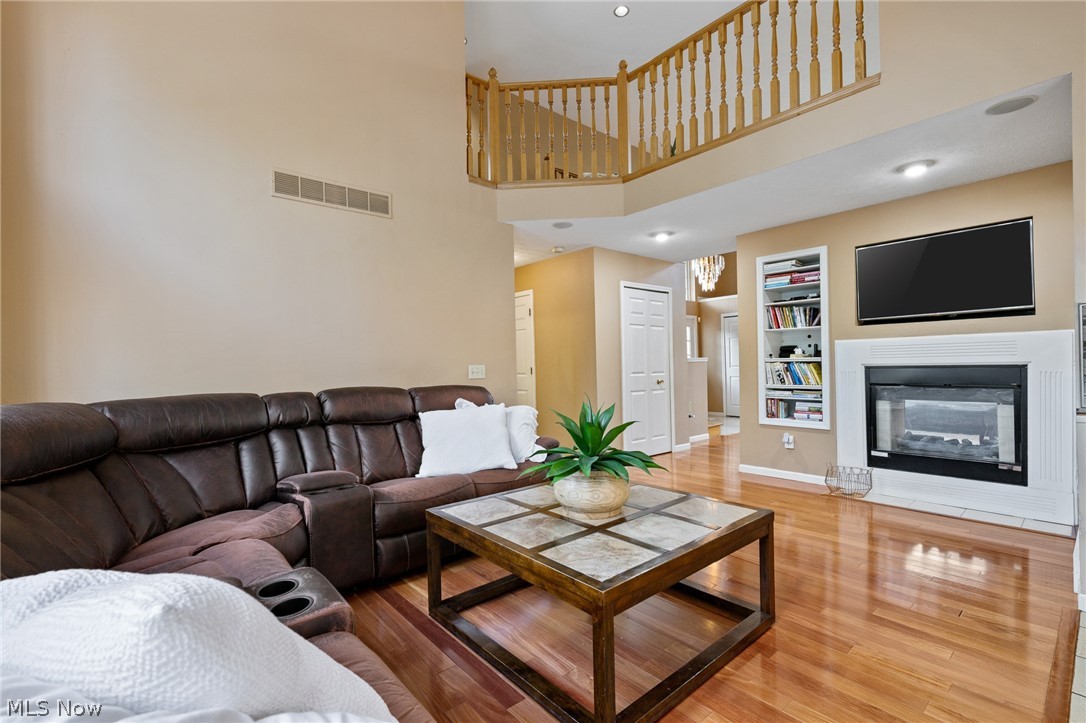 4851 Gateway Drive Property Photo 16