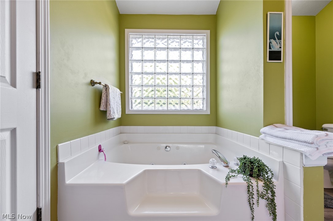 4851 Gateway Drive Property Photo 28