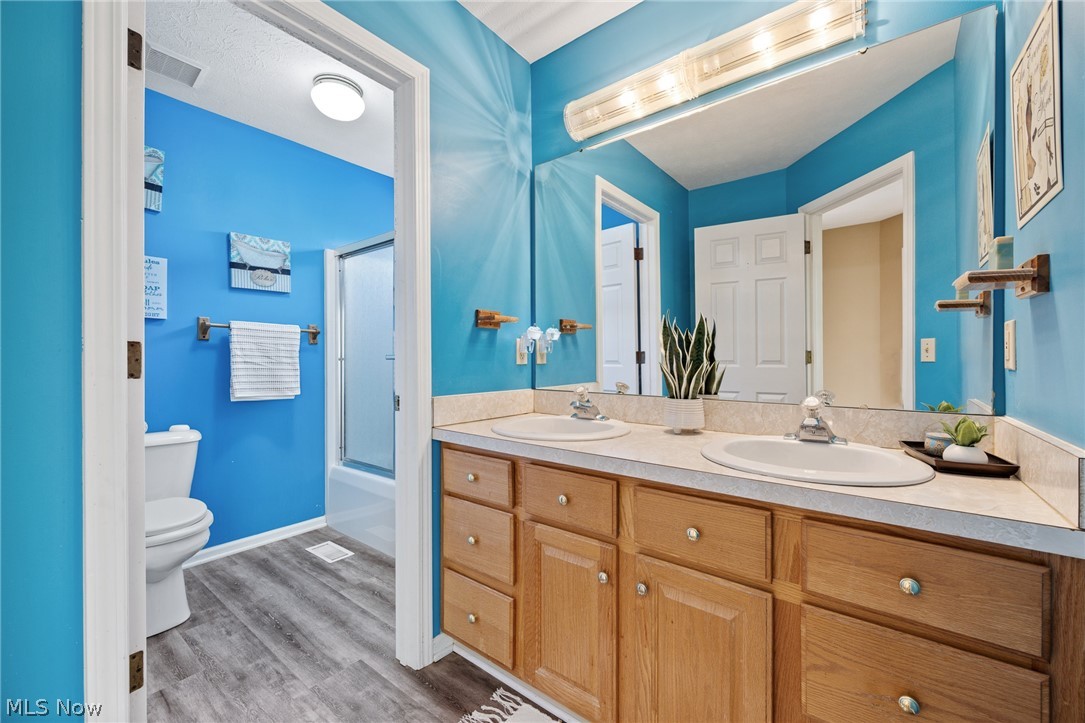4851 Gateway Drive Property Photo 32