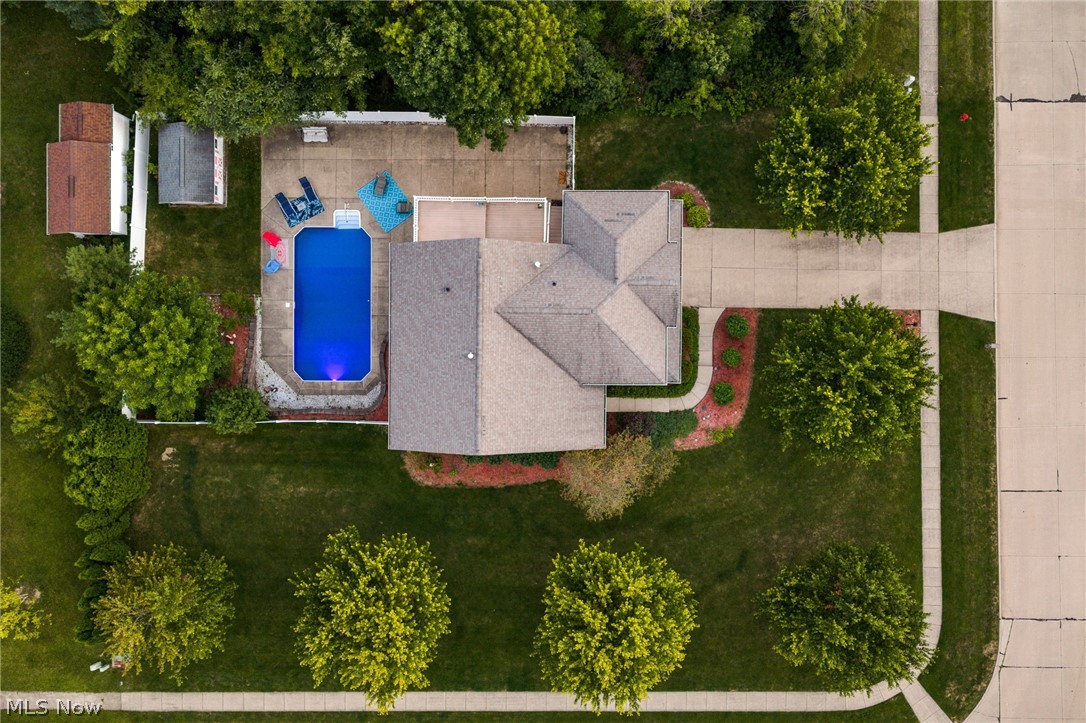 4851 Gateway Drive Property Photo 47