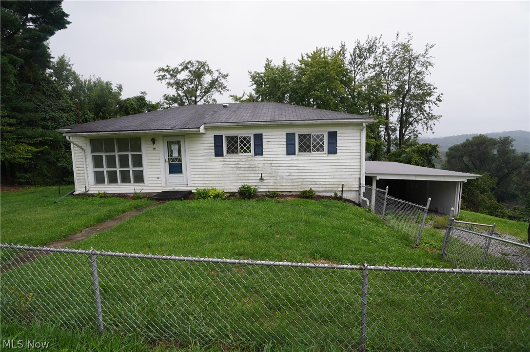 19 Hillcrest Drive Property Photo 1