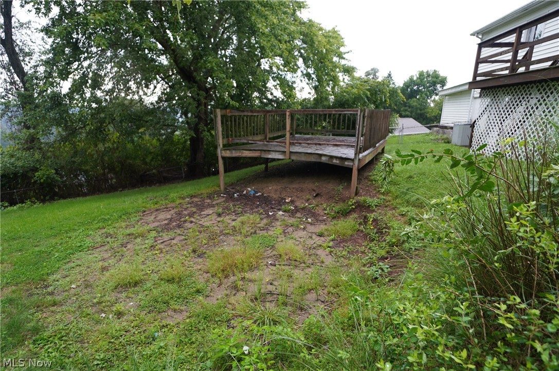 19 Hillcrest Drive Property Photo 4