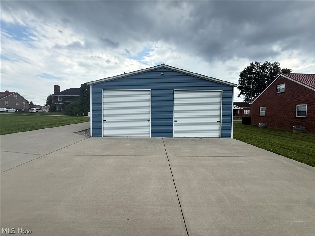 209 Vincent Lane Property Photo 1