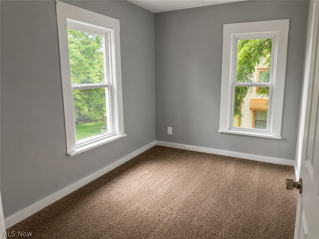 936 Ella Court Property Photo 15