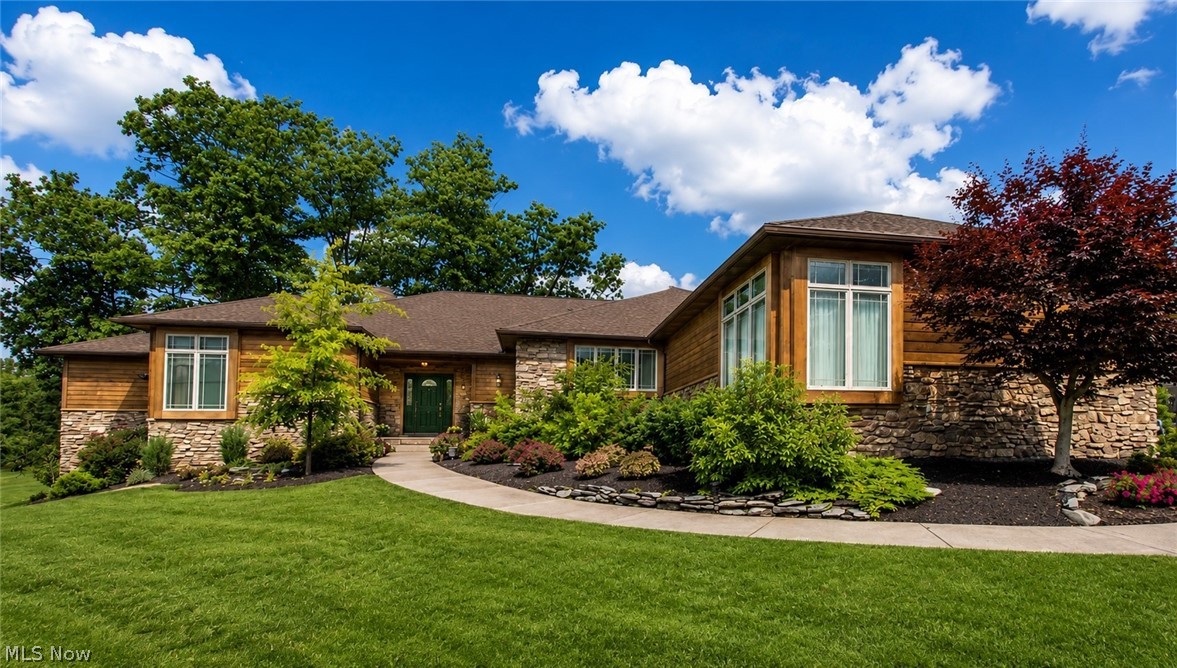 3909 Weymouth Woods Drive Property Photo 1