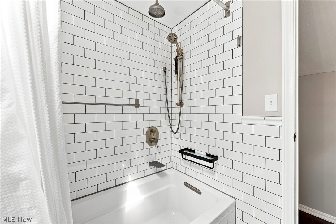 58 E Washington Street Property Photo 37